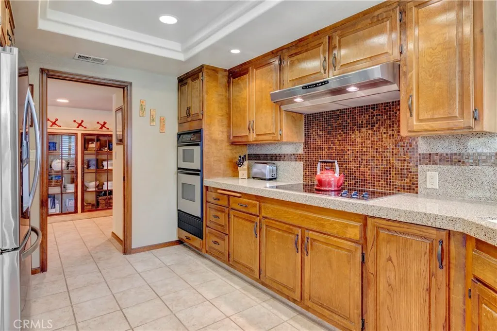 6272 Riviera Circle, Long Beach, California 90815 home-pic-10